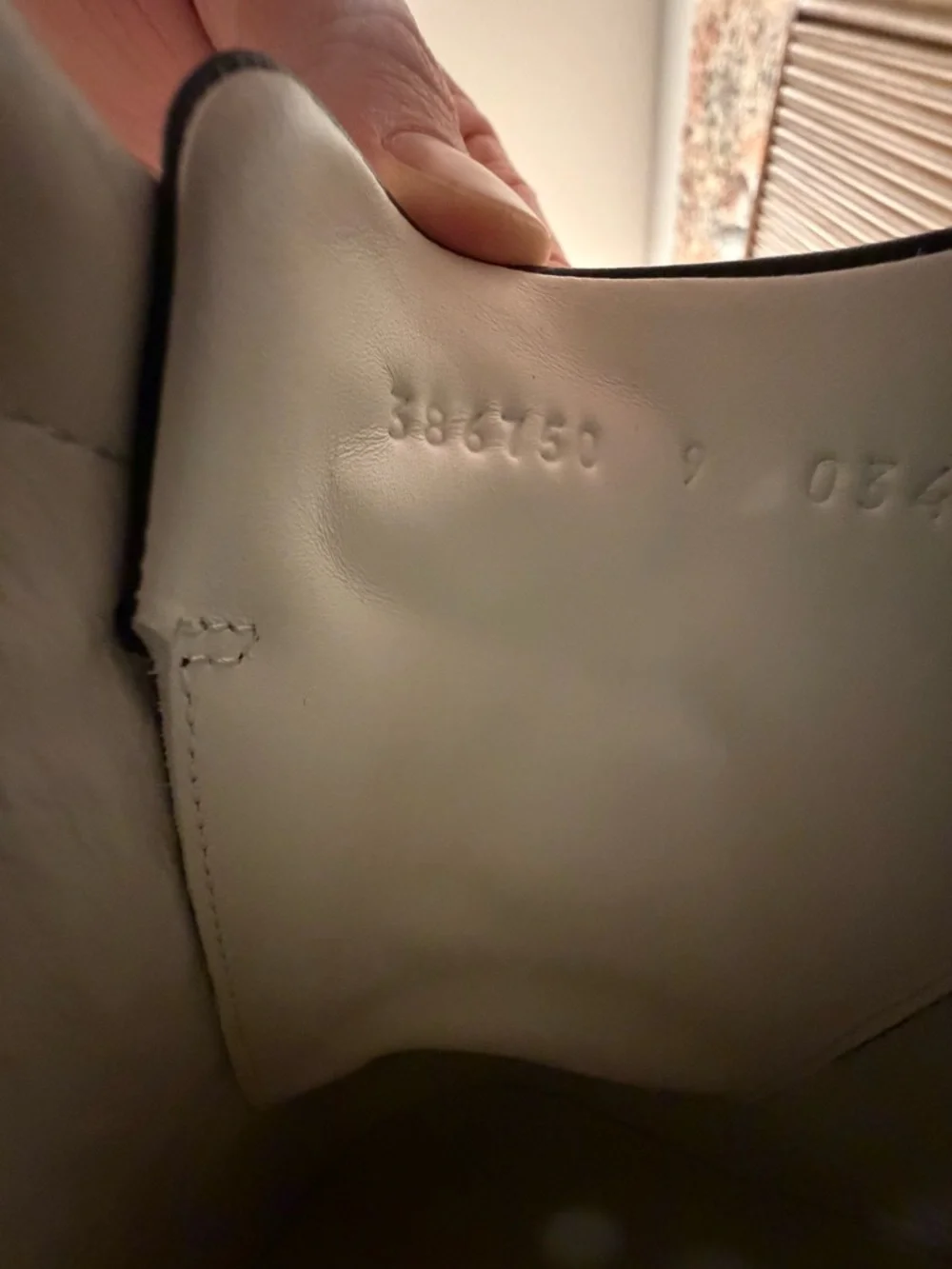 Gucci Black Leather Low-Top Sneakers with Green and Red Web Stripe - Picture 6 of 6